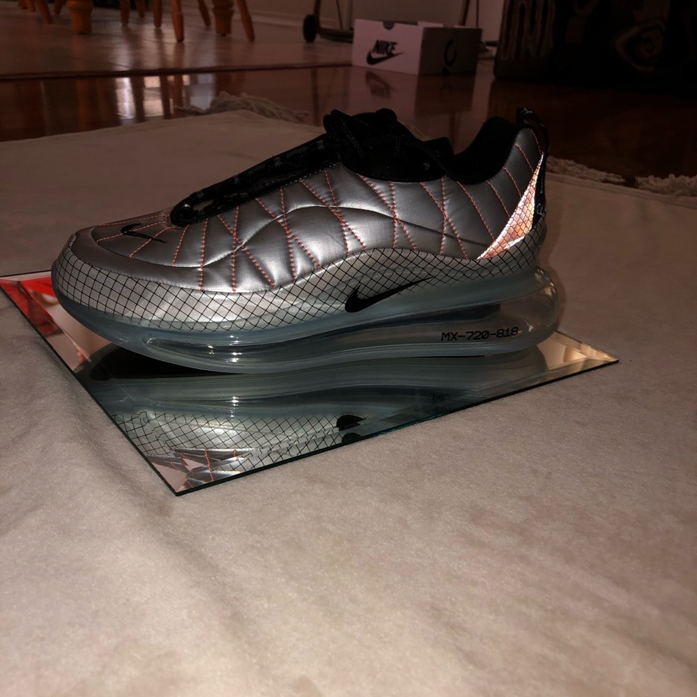 Nike MX-720-818